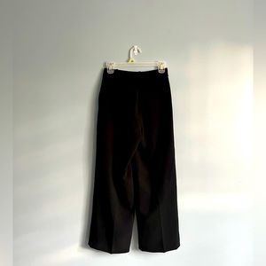 SOLD Aritzia effortless pants